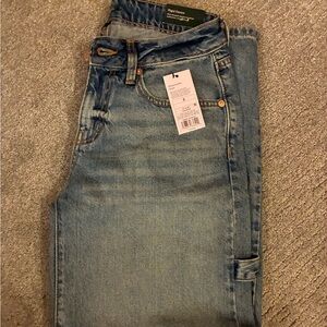 Women's Low-Rise Baggy Jeans - Wild
Fable™ Medium Wash Size 2R NWT